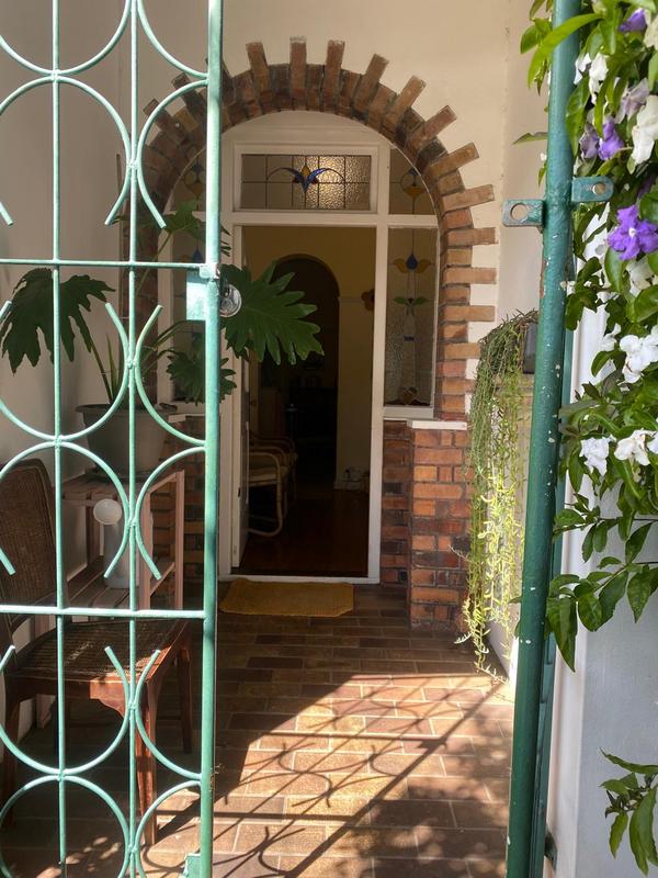 To Let 2 Bedroom Property for Rent in Wynberg Upper Western Cape